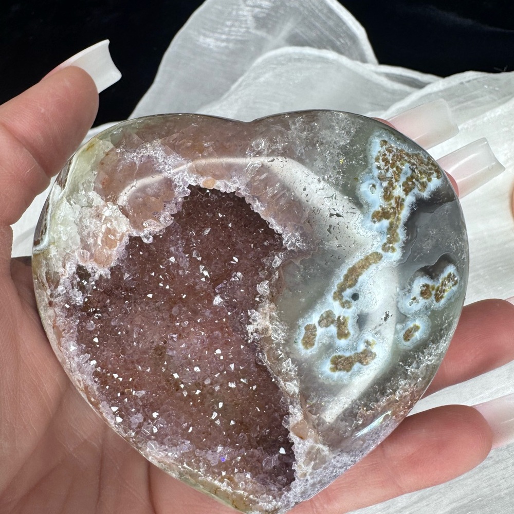 Uruguay Pink Amethyst Agate Druzy Heart ❤️ - Picture 5 of 10